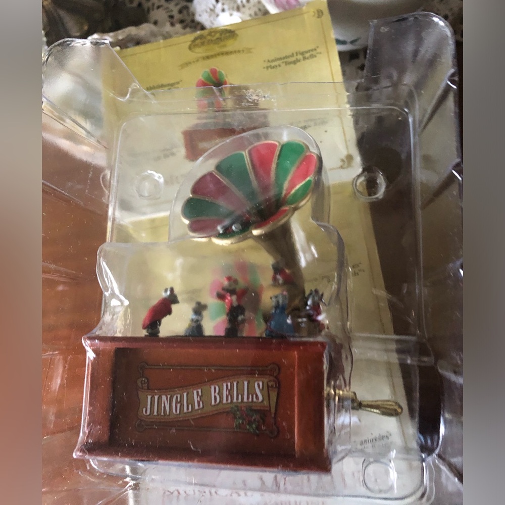 🎄Extremely Rare! Gold Label Musical Miniatures Gramophone-868 $80 or $65 w/offer